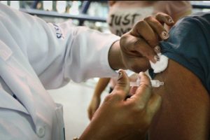 Vacinação contra gripe vai até 30 de junho; duas UBS de Araçatuba atenderão até as 22h